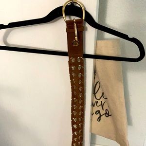 Tan and gold belt